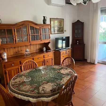 600 Meters From The Sea